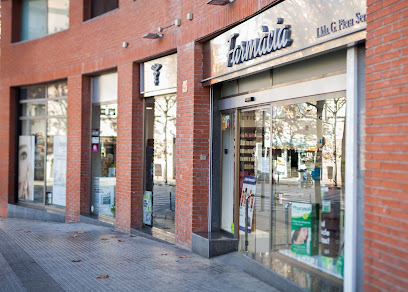 Farmacia en Plaça de Josep Sapés i Esmendia, 4 Rubí Barcelona 