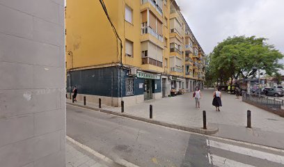 Farmacia en Av. de Salvador Allende, 6 Cornellà de Llobregat Barcelona 