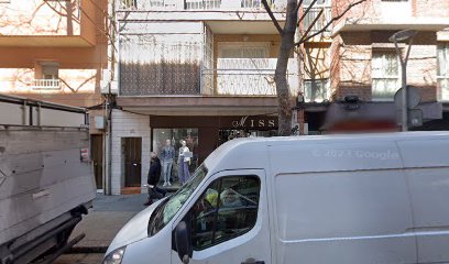 Farmacia en Carrer de Mossèn Jacint Verdaguer, 115 Santa Coloma de Gramenet Barcelona 